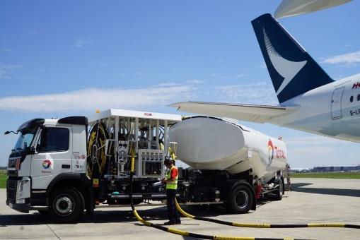 Biofuel Initiative: Flying A350 deliveries from