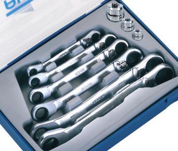 Spanners and Wrenches 04 Reversible offset ratchet ring wrench Ratcheting system that allows to work