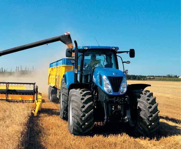A SMOOTHER SHIFT IN FIELD AND TRANSPORT IntelliShift gear change management ensures T7 tractors deliver a seamless powershift between each and every ratio.