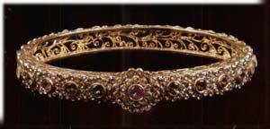 Design Number 228178 Class 11-01 1)Junagadh Jewellery Private Limited 101, Wallstreet, Opp: Orient Club, Gujarat
