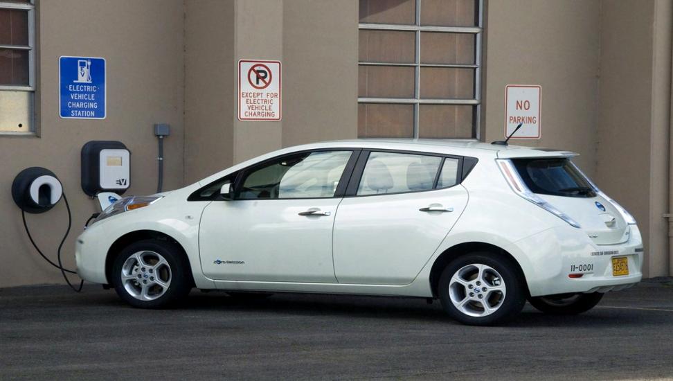 Nissan EV Update 471 units sold through March, US About 36 in Oregon 620 reservations