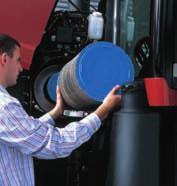 MAGNUM Series tractors simplify maintenance with an extended 300-hour engine oil change interval and easy service access to keep your machine in top