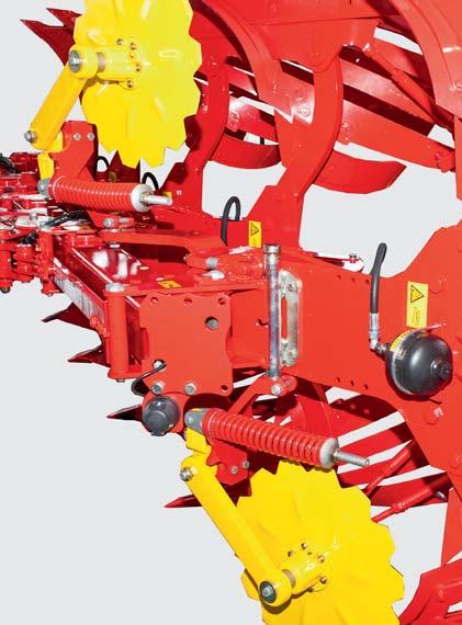 SERVO technology For a tidy surface and furrow Disc options A clean disc coulter cut guarantees precise turning of the ridge and a clean furrow.
