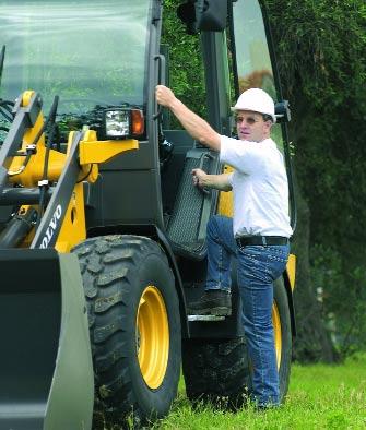 Come and discover these innovative, small-size loaders opening up new dimensions in operator comfort and performance. Getting into and out of the loader is safe and comfortable.