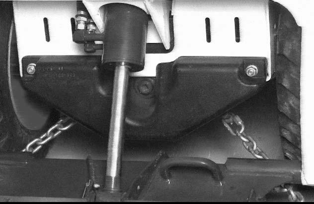 P-37627 P-37628 Install chains at the rear