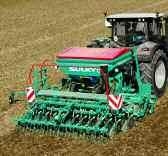 Each sowing unit s equipped with its own press wheel and an independent parallelogram linkage to aid contour-following.