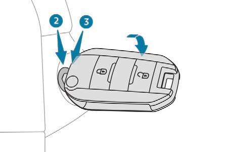 Driving F Insert the key in the ignition switch. The system recognises the start code. F Unlock the steering column by simultaneously turning the steering wheel and the key.