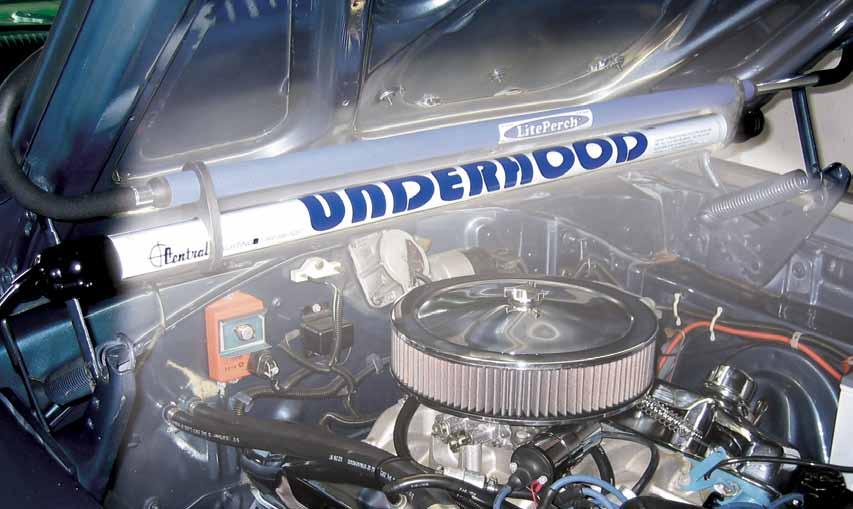 U N D E R H O O D L I G H T O N L I T E P E R C H The Quick & Easy Way to Light Up the Engine Compartment The Original & Still the Best 13003 Central Tools Underhood Lite and LitePerch Gives