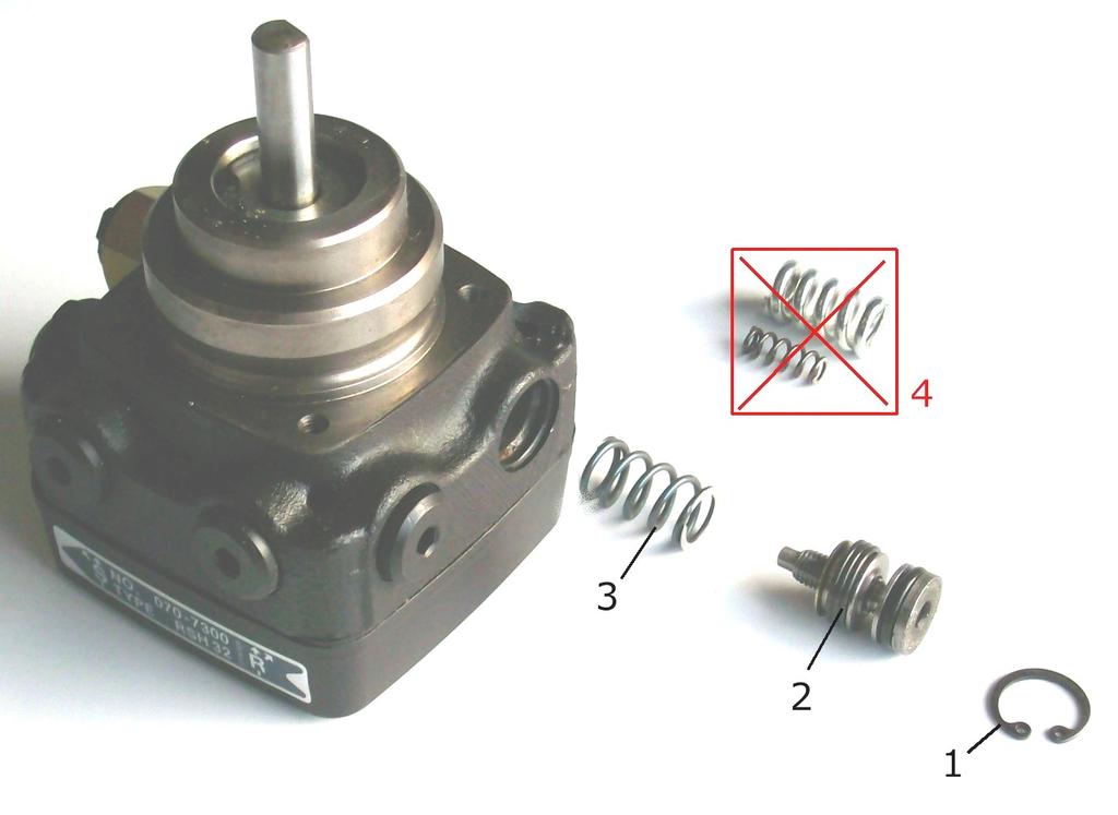 This screw must be removed from the pump, because the filter system does not utilize a two string system. 1. Disassemble the sealing plug located as shown. 2.