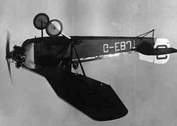 Aircraft Data Sheet: Widgeon l & ll (1924) First flight: 24th September 1924 9.35m/30ft 8ins Length: 6.4m/21ft 0ins Max weight: 522kg/1150lb Max level speed: 95.
