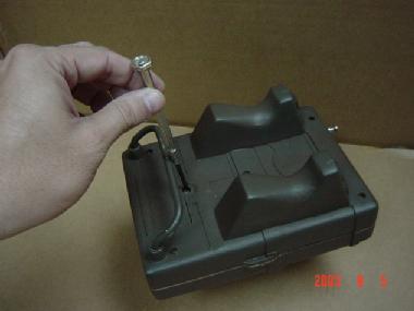 8.Close the battery hatch & tighten screw securely. Do not over-tigthen. Note: If the battery connector will not plug into the M5 Stuart Tank harness connector, turn it over and try again!