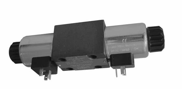 Solenoid Operted Directionl Control Vlves RE3-06 10/2008 Size 06 p mx up to 320 br Q mx up to 80 L/min Replces 11/2006 4/3, 4/2 wy directionl control vlves Solenoids cn be turned round their xis to