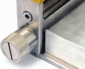 Continuous feed design prevents graft carrying plate from being loaded incorrectly and