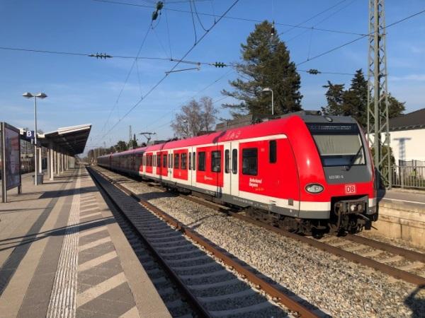Who is Who in Munich s Public Transit?