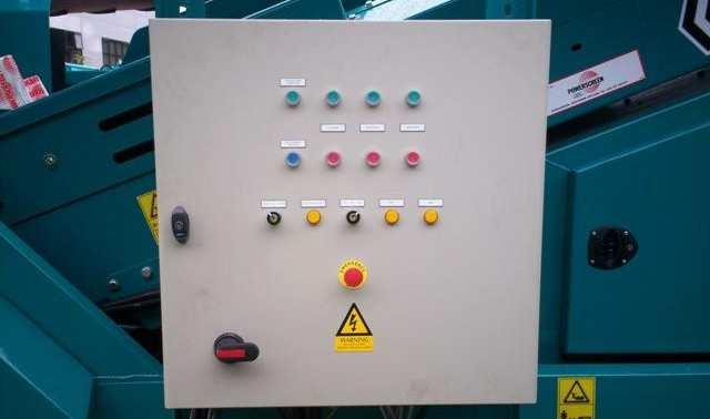 system This controls either diesel-hydraulic or electric-hydraulic functions Note: Electric motors IE2 as standard IE3 motors for USA subject to availability Other