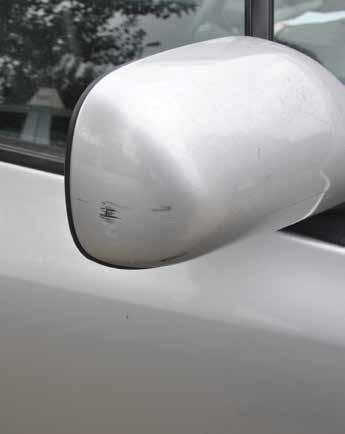 MIRROR DAMAGES Acceptable Damages Scratches shorter than 1 cm in deep, 5 cm in