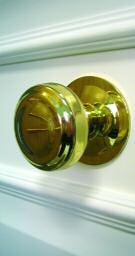 Locks: High quality lock system of 1 or 3 points with a special steel anti-drill shield, incorporating
