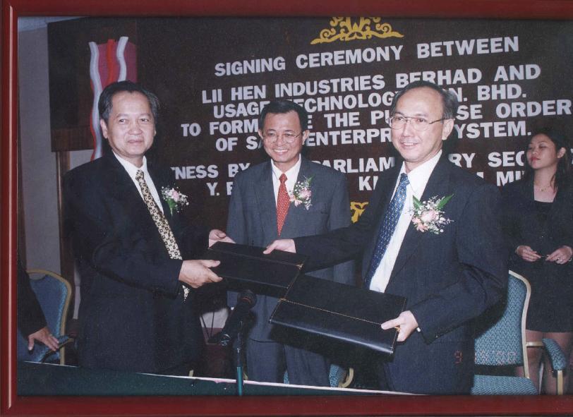 KLSE Main Board client purchasing ERP system form Usage Technology witness by YB Dato A.K. Fu the former Deputy Minister of Higher Education and Internal Security.