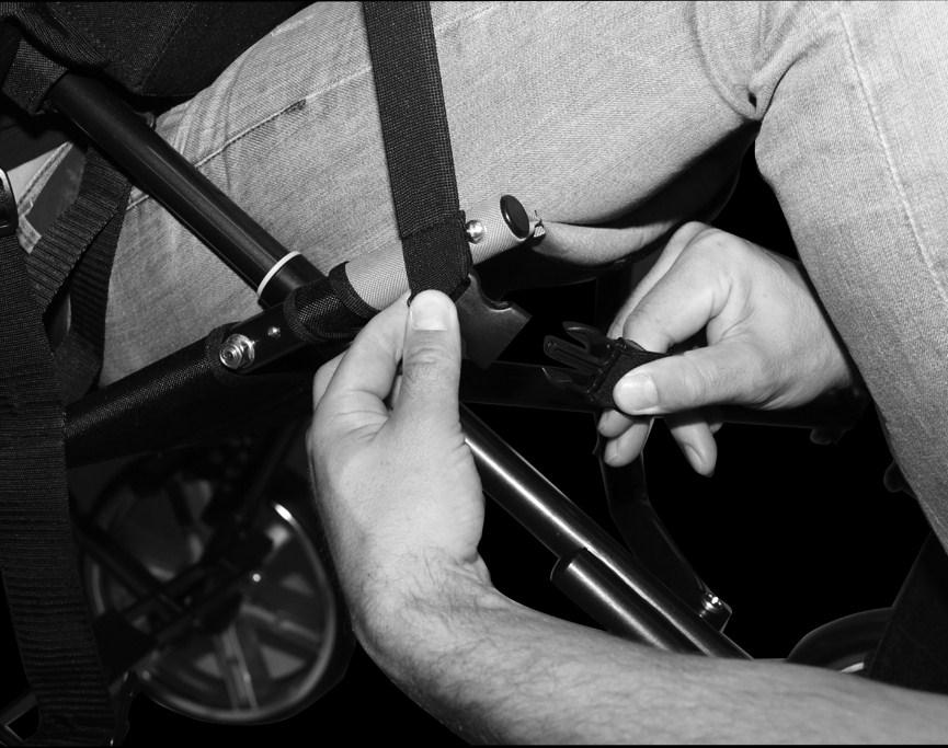 PIC3 8. MAINTENANCE OF ACCESSORIES In case accessories are damaged or in need of any repair, only the authorised dealer is allowed to repair or service it.