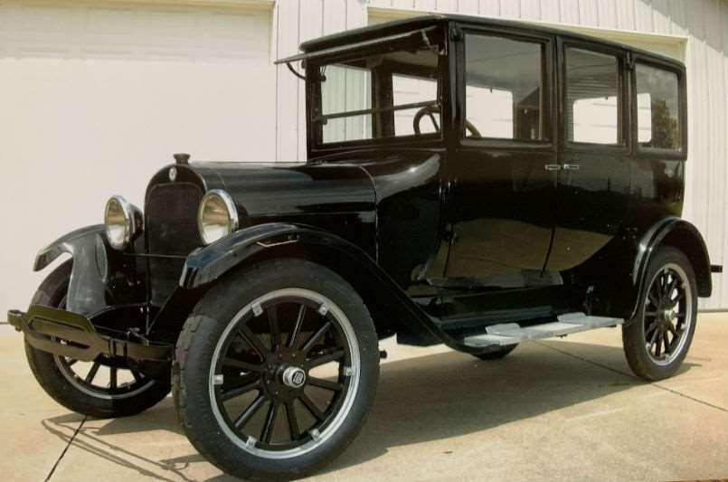 10:00 CLASSIC CARS AND TRUCKS 1923 Dodge Brothers Business Sedan, 13,000 ORGINAL