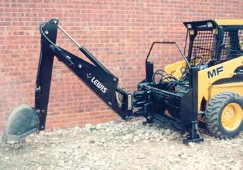 straight stabiliser legs n Manual or hydraulic sideshift clamping n Optional breaker and auger service 430S Skidsteer Model This machine is designed for mounting to the