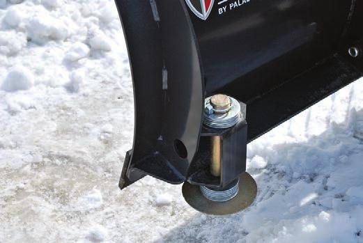 www.paladinattachments.com Snow Blades The 115 Series angles 35º in either direction hydraulically. Equipped with a 7-gauge steel blade. Optional flap reduces snow spillage.