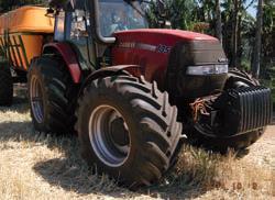 TRACTORS MICHELIN XEOBIB From 80 to 220 HP* *For intensive conditions of use (eg high load, high torque, mainly road use) please use the tyre