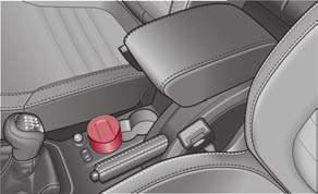 The attached note has to always be removed before starting off in order not to restrict the driver's vision. Ashtray* Front ashtray Fig.