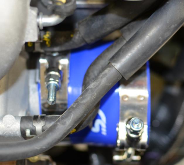 a) Install the throttle body silicone coupler. Use the 2.75-3.